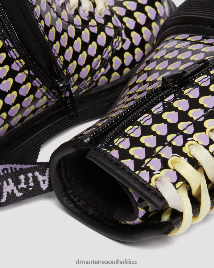 Toddler 1460 Patent Heart Printed Lace Up Boots Dr. Martens Kids Footwear 2J208N414 Black Lucido & Patent Lamper