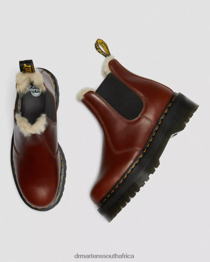 2976 Faux Fur Lined Platform Boots Dr. Martens Men Footwear 2J208N155 Brown Abruzzo Wp