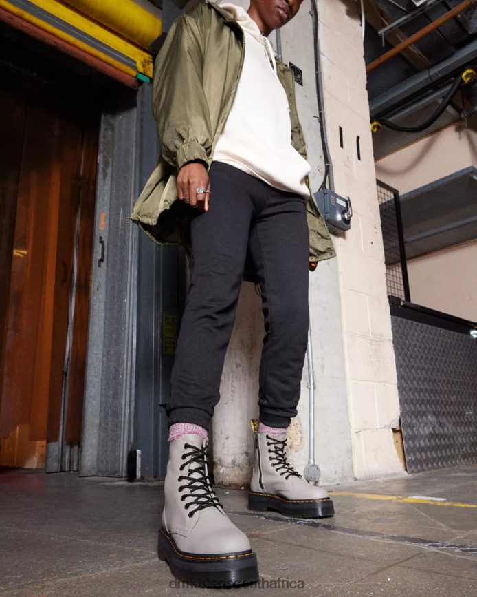 Jadon Boot Pisa Leather Platforms Dr. Martens Men Footwear 2J208N187 Grey Pisa