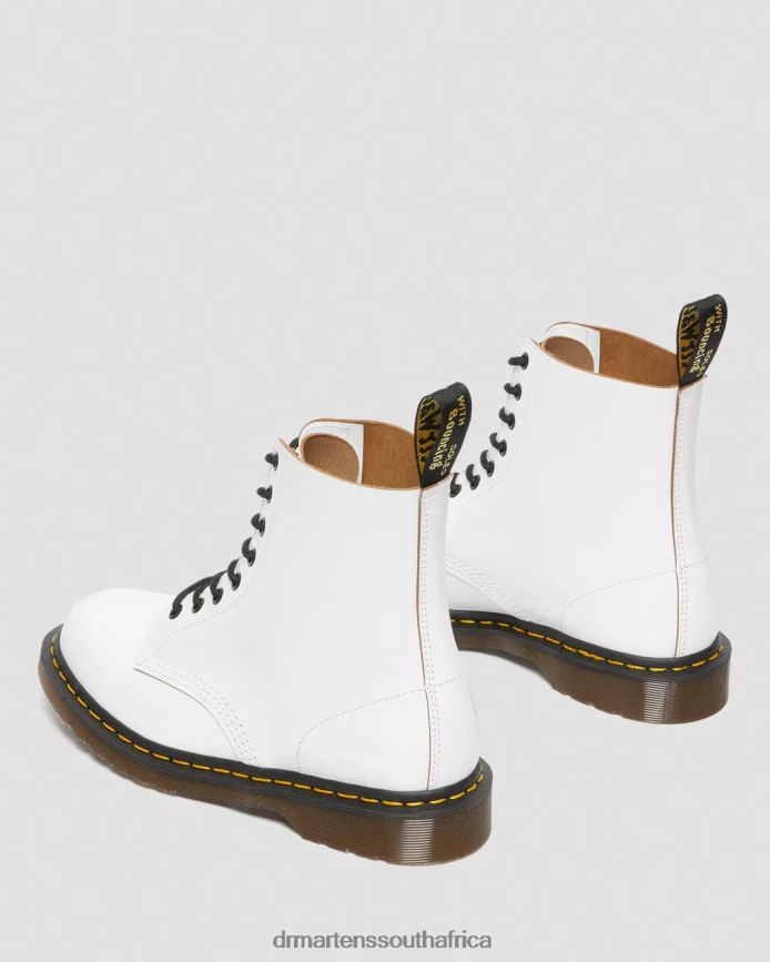 1460 Vintage Made in England Lace Up Boots Dr. Martens Unisex Footwear 2J208N121 White Quilon