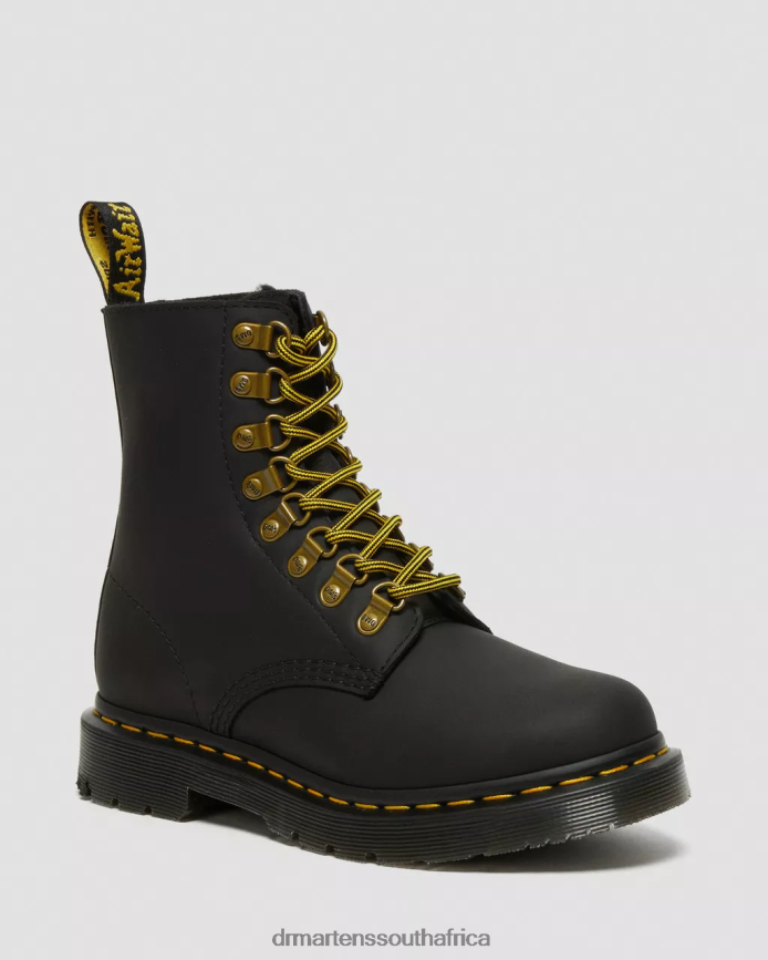 1460 Pascal DM's Wintergrip Leather Lace Up Boots Dr. Martens Women Footwear 2J208N156 Black Snowplow
