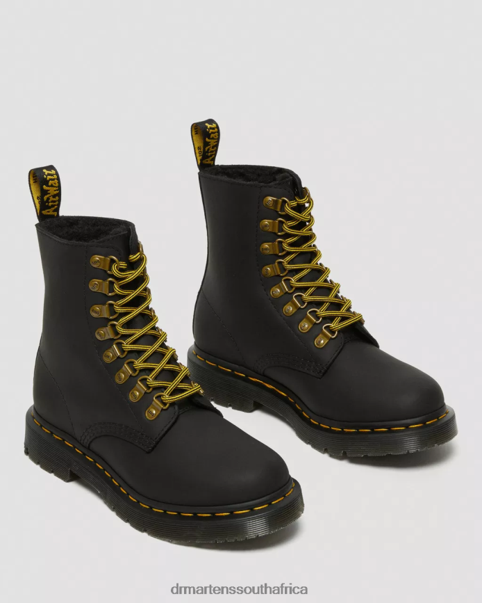1460 Pascal DM's Wintergrip Leather Lace Up Boots Dr. Martens Women Footwear 2J208N156 Black Snowplow