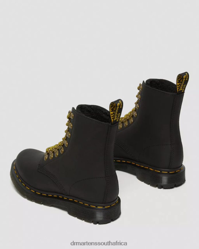 1460 Pascal DM's Wintergrip Leather Lace Up Boots Dr. Martens Women Footwear 2J208N156 Black Snowplow