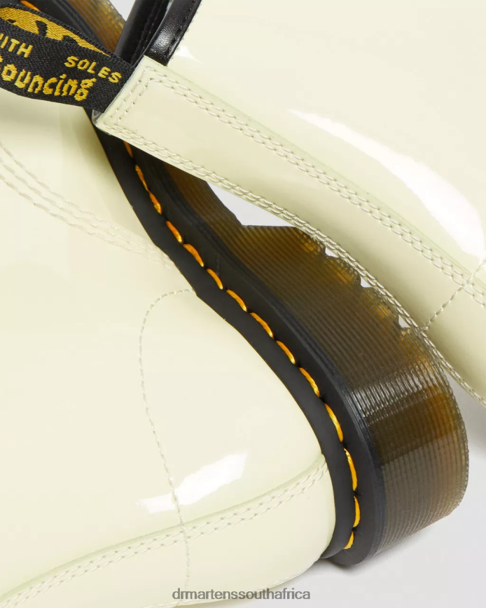 1460 Patent Leather Lace Up Boots Dr. Martens Women Footwear 2J208N154 Cream Lucido & Patent Lamper