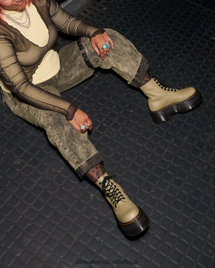 1460 Pascal Max Leather Platform Boots Dr. Martens Women Footwear 2J208N120 Pale Olive Pisa