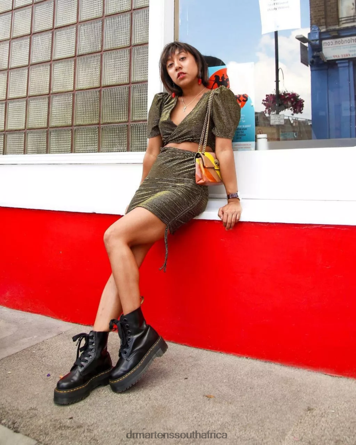 Molly Leather Platform Boots Dr. Martens Women Footwear 2J208N31 Black Buttero